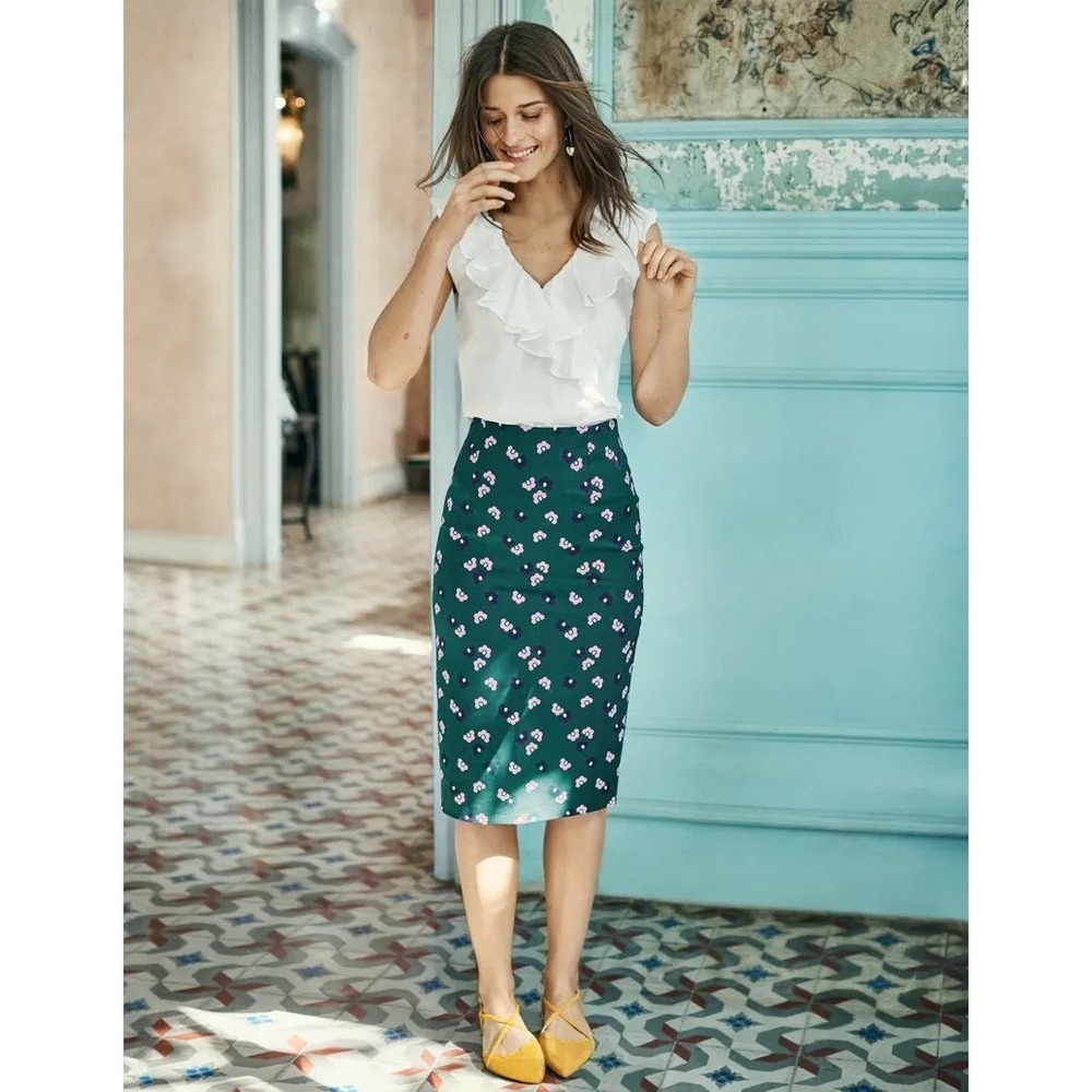 BODEN Richmond Pencil Skirt Green Floral Size 4 Office Business Preppy Girly